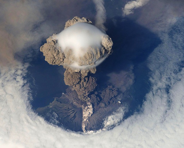 volcanic-eruption-eruption-volcano