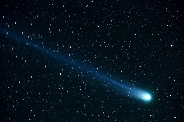 30+ Interesting and Breathtaking Facts About Comets
