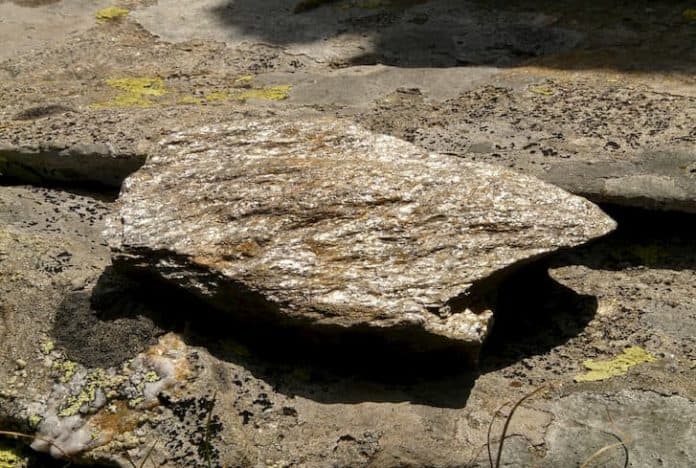 What is Mica? How is Mica Formed? What is it is Used For and Various